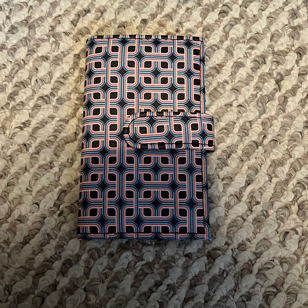 Mundi card holder